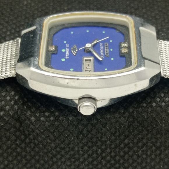 Vintage 1989 Citizen Automatic Womans Silver  Watch W/daydate & Blue accents main image 5